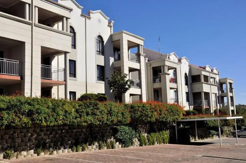 2 Bedroom Property for Sale in Erand Gardens Gauteng