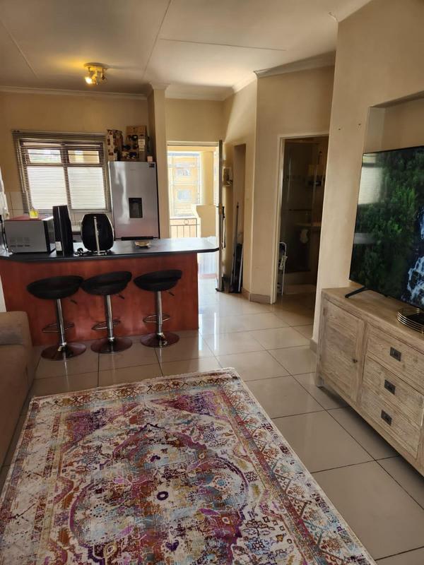 1 Bedroom Property for Sale in Erand Gardens Gauteng