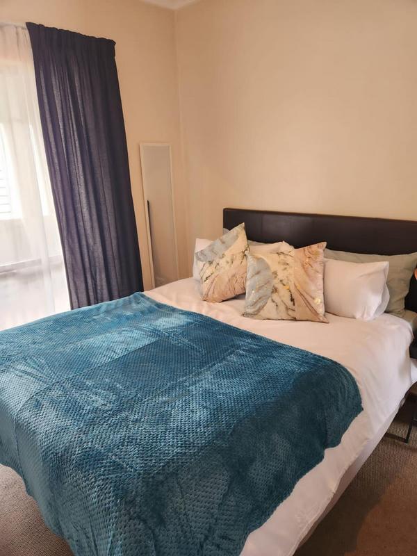 1 Bedroom Property for Sale in Erand Gardens Gauteng