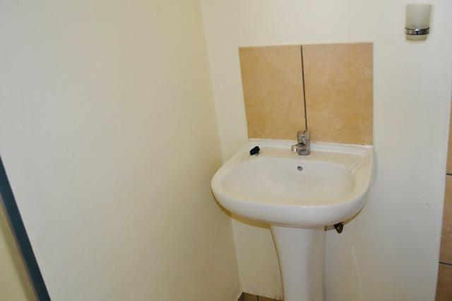 1 Bedroom Property for Sale in Grand Central Gauteng