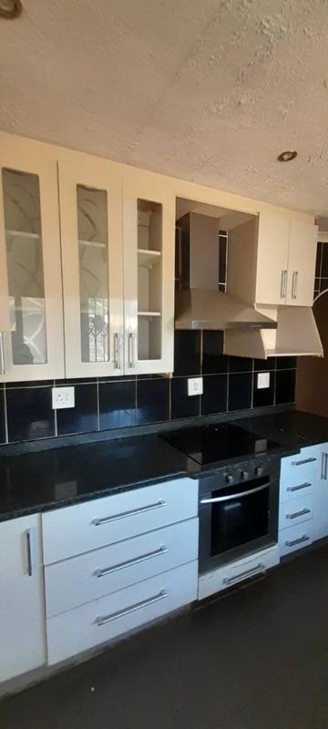 3 Bedroom Property for Sale in The Orchards Gauteng