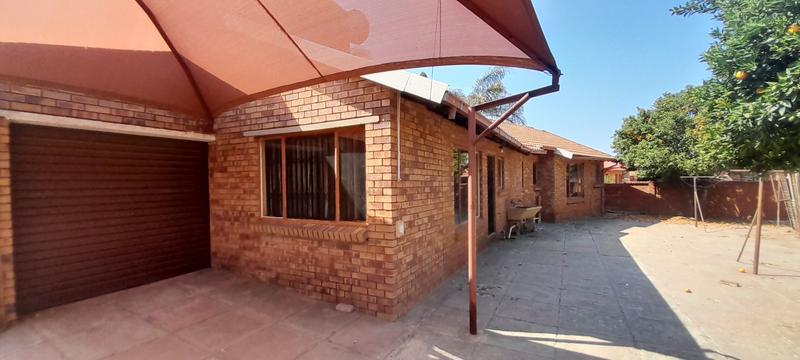 3 Bedroom Property for Sale in The Orchards Gauteng