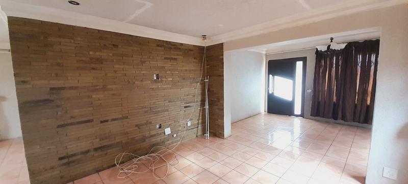 3 Bedroom Property for Sale in The Orchards Gauteng