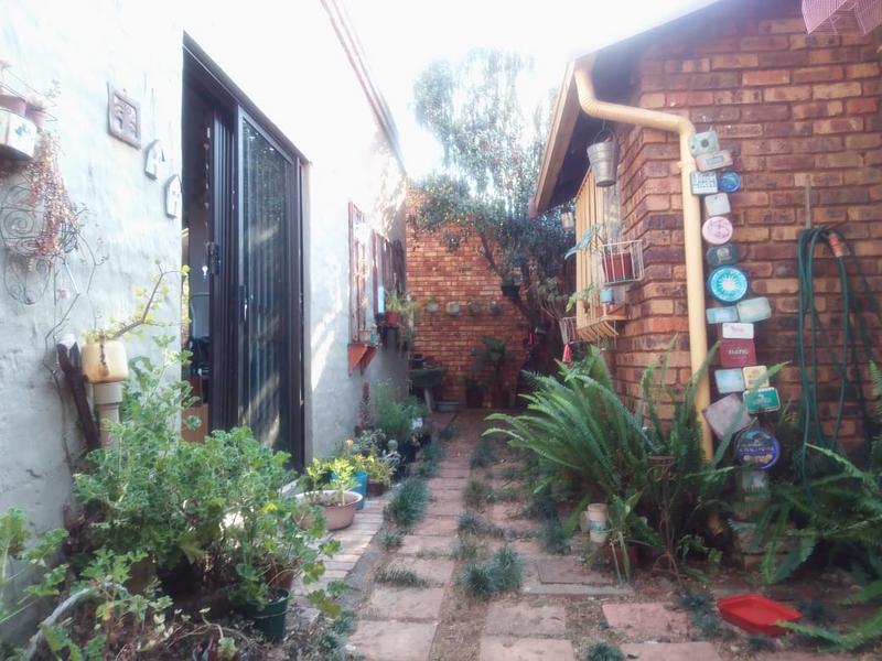 3 Bedroom Property for Sale in Theresa Park Gauteng