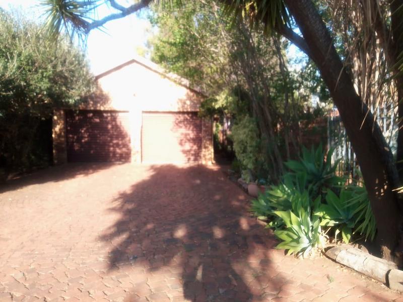 3 Bedroom Property for Sale in Theresa Park Gauteng