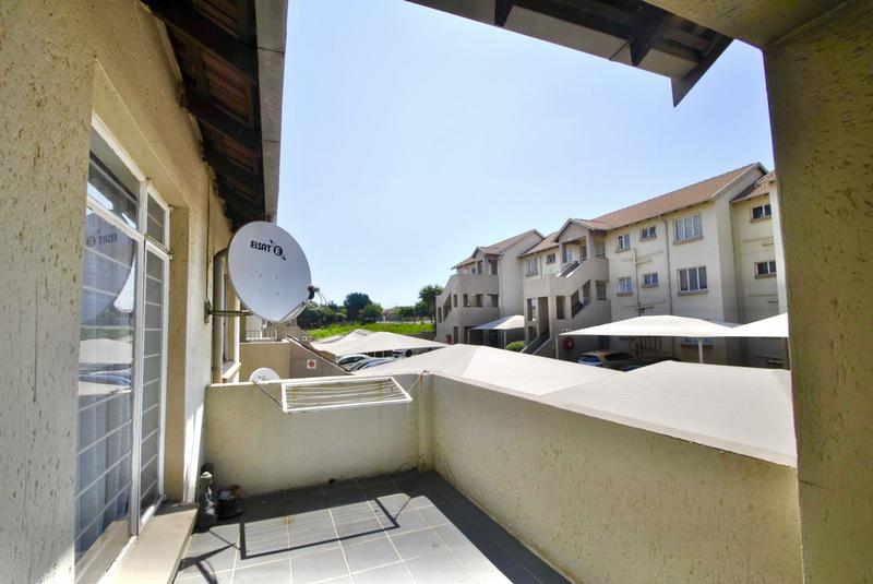 2 Bedroom Property for Sale in Linmeyer Gauteng