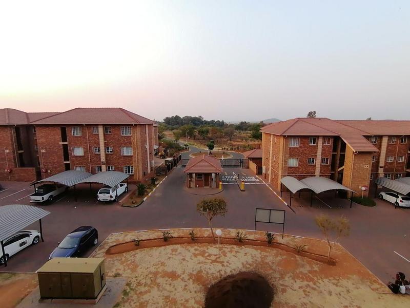 1 Bedroom Property for Sale in Karenpark Gauteng