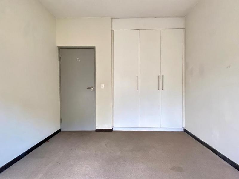 1 Bedroom Property for Sale in Bryanston Gauteng