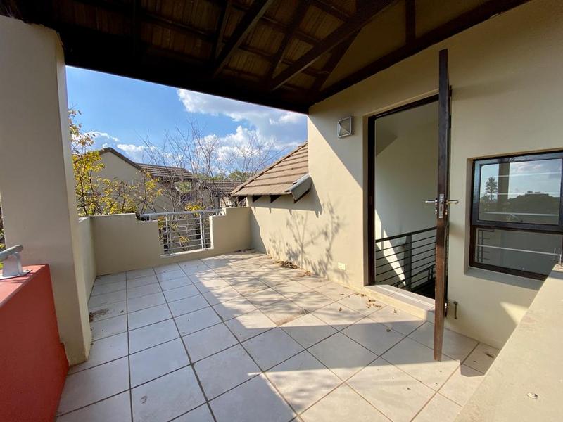 1 Bedroom Property for Sale in Bryanston Gauteng