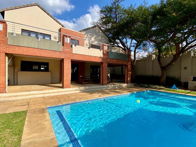 1 Bedroom Property for Sale in Bryanston Gauteng