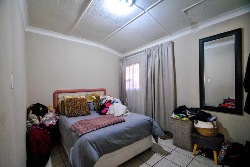 2 Bedroom Property for Sale in Orlando Gauteng