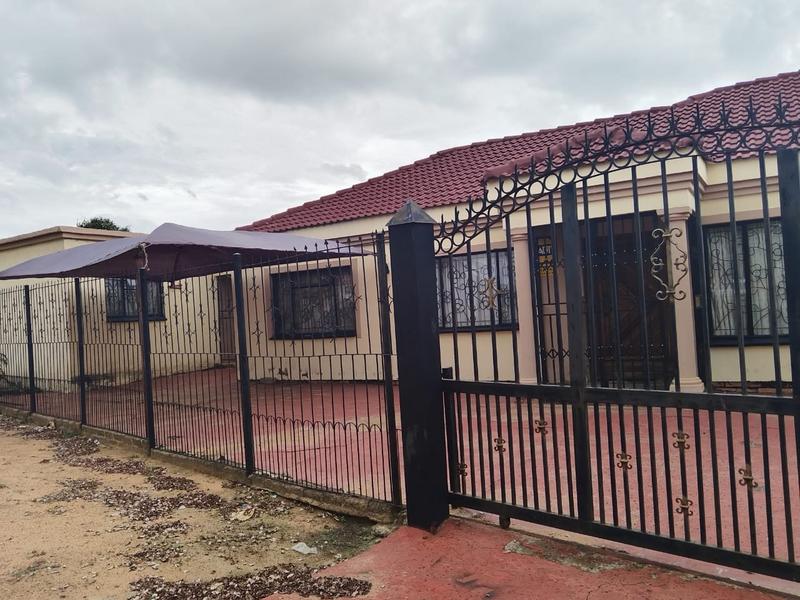 3 Bedroom Property for Sale in Soshanguve IA Gauteng