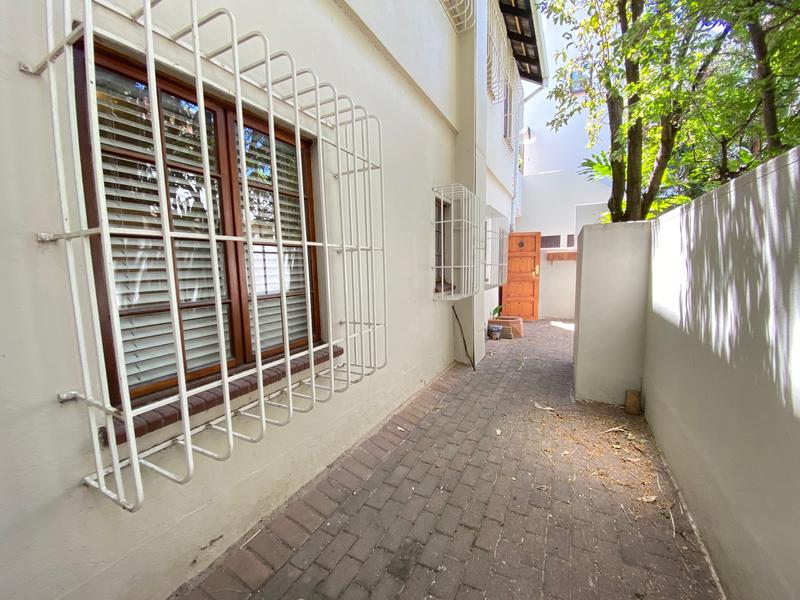 2 Bedroom Property for Sale in Sandown Gauteng