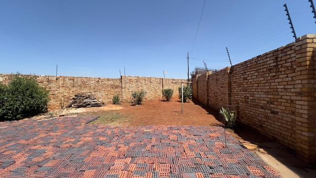 3 Bedroom Property for Sale in Lenasia Gauteng