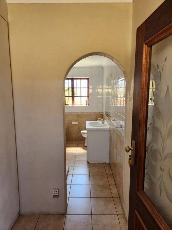 To Let 3 Bedroom Property for Rent in Kensington Gauteng