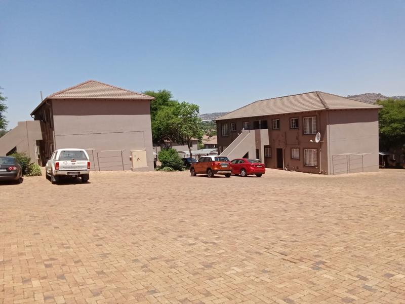 2 Bedroom Property for Sale in Wilgeheuwel Gauteng