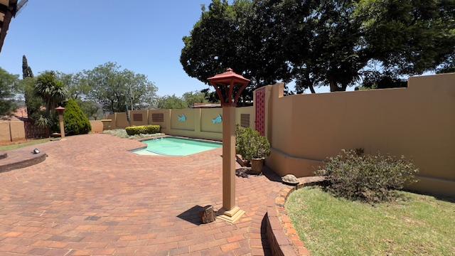 8 Bedroom Property for Sale in Mondeor Gauteng