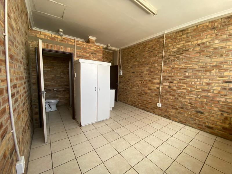 1 Bedroom Property for Sale in Troyeville Gauteng