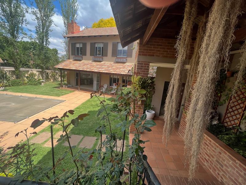 4 Bedroom Property for Sale in Waterkloof Ridge Gauteng