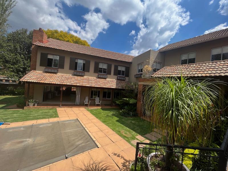 4 Bedroom Property for Sale in Waterkloof Ridge Gauteng