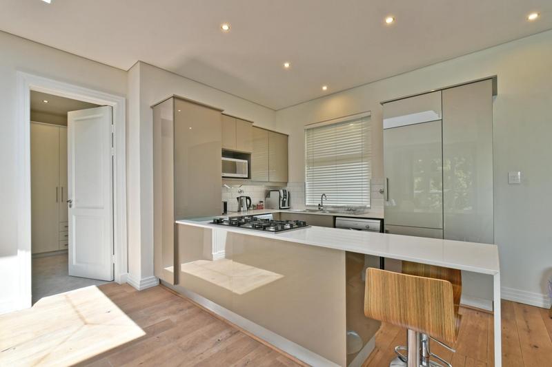 2 Bedroom Property for Sale in Dunkeld West Gauteng