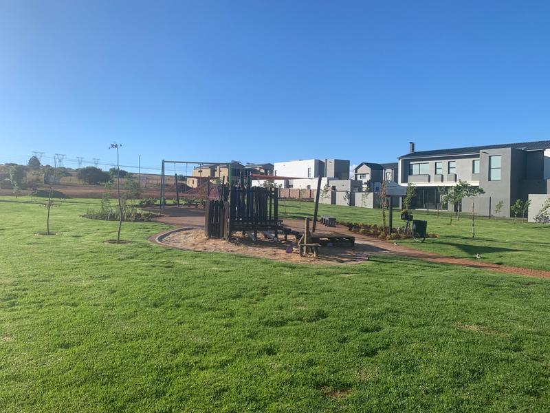 5 Bedroom Property for Sale in Midstream Ridge Gauteng