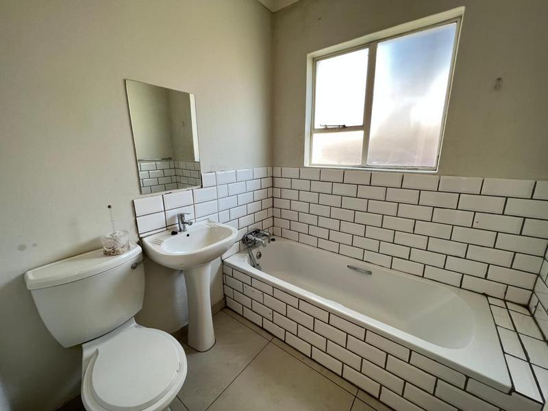 2 Bedroom Property for Sale in Northcliff Gauteng