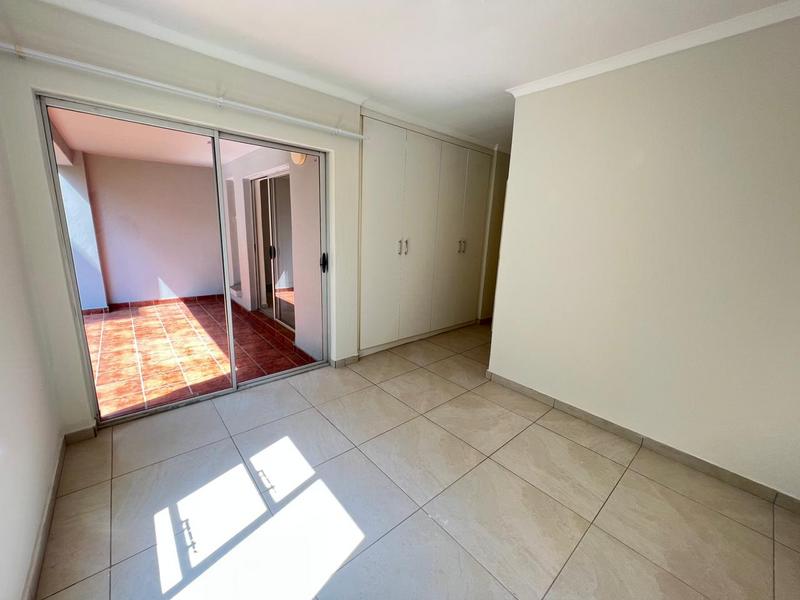 2 Bedroom Property for Sale in Northcliff Gauteng