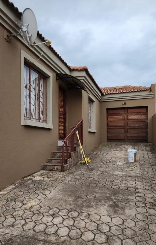 3 Bedroom Property for Sale in Lotus Gardens Gauteng