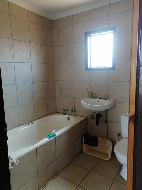 2 Bedroom Property for Sale in Lawley Gauteng