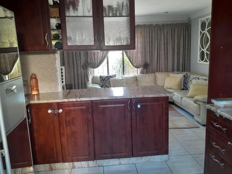 3 Bedroom Property for Sale in Karenpark Gauteng