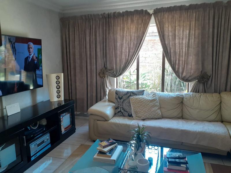 3 Bedroom Property for Sale in Karenpark Gauteng