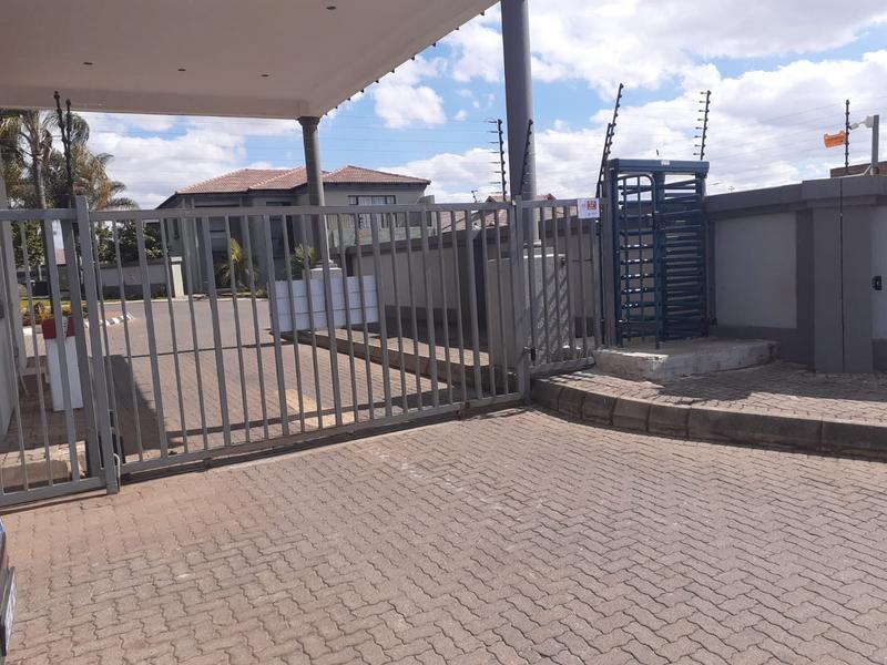 0 Bedroom Property for Sale in Heatherview Gauteng