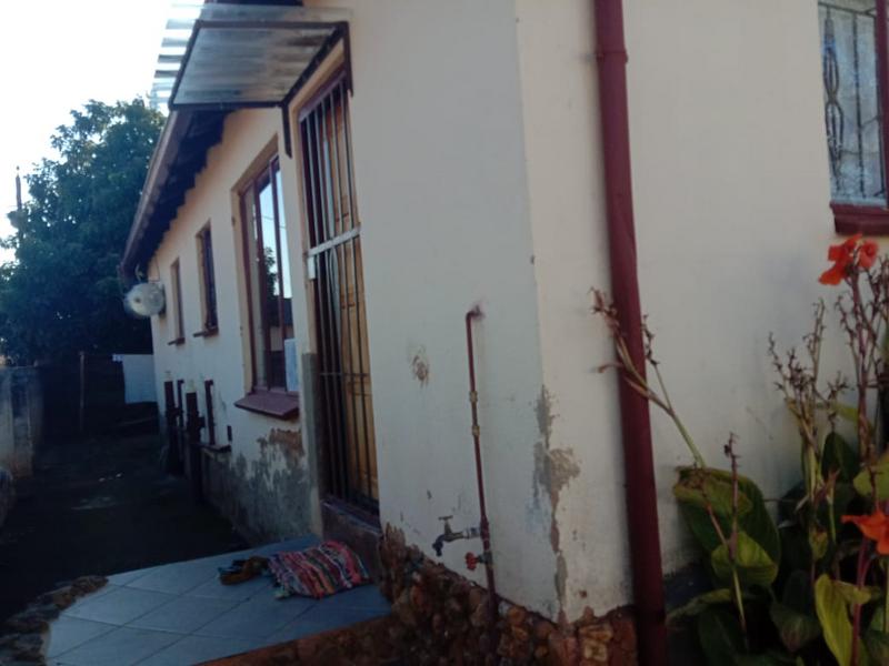 3 Bedroom Property for Sale in Lotus Gardens Gauteng