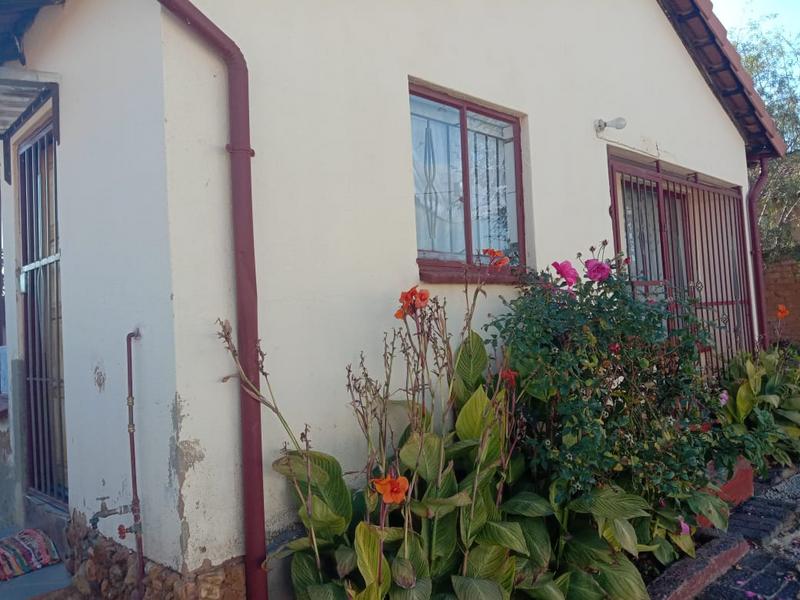 3 Bedroom Property for Sale in Lotus Gardens Gauteng