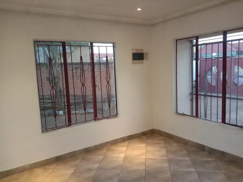 3 Bedroom Property for Sale in Lotus Gardens Gauteng