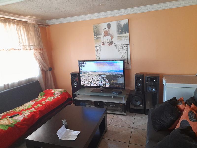 3 Bedroom Property for Sale in Protea North Gauteng