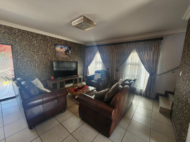 3 Bedroom Property for Sale in Magalieskruin Gauteng