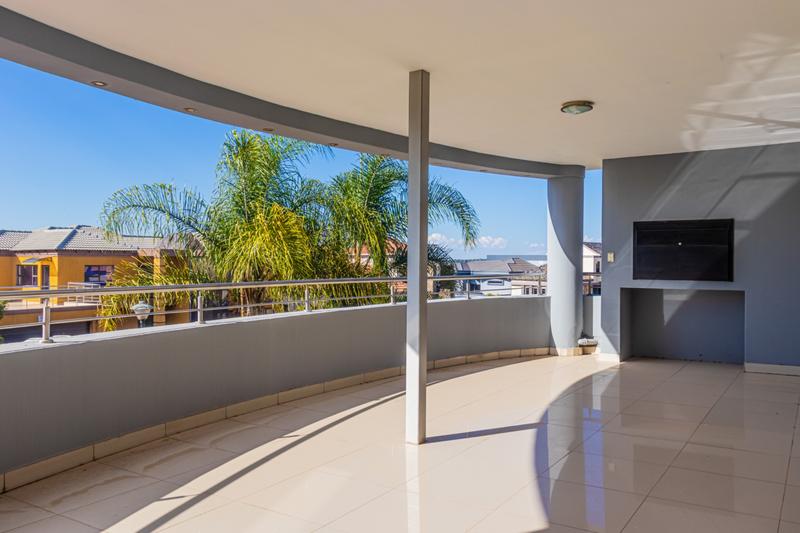 6 Bedroom Property for Sale in Blue Valley Golf Estate Gauteng