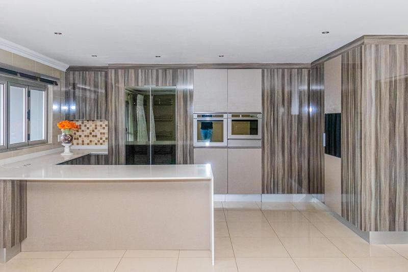 6 Bedroom Property for Sale in Blue Valley Golf Estate Gauteng