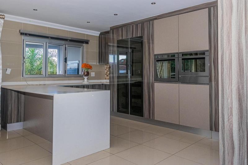 6 Bedroom Property for Sale in Blue Valley Golf Estate Gauteng