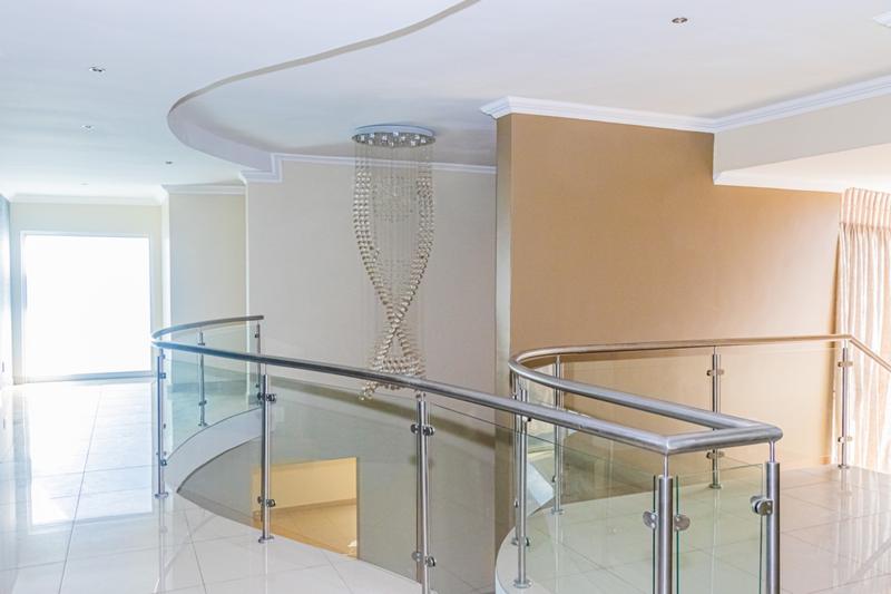 6 Bedroom Property for Sale in Blue Valley Golf Estate Gauteng