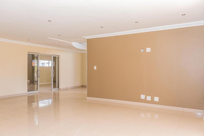 6 Bedroom Property for Sale in Blue Valley Golf Estate Gauteng