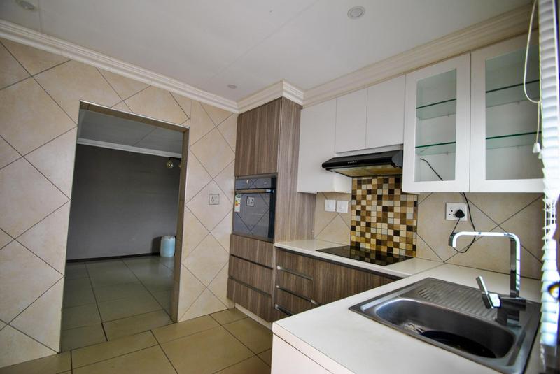 3 Bedroom Property for Sale in Protea Glen Gauteng