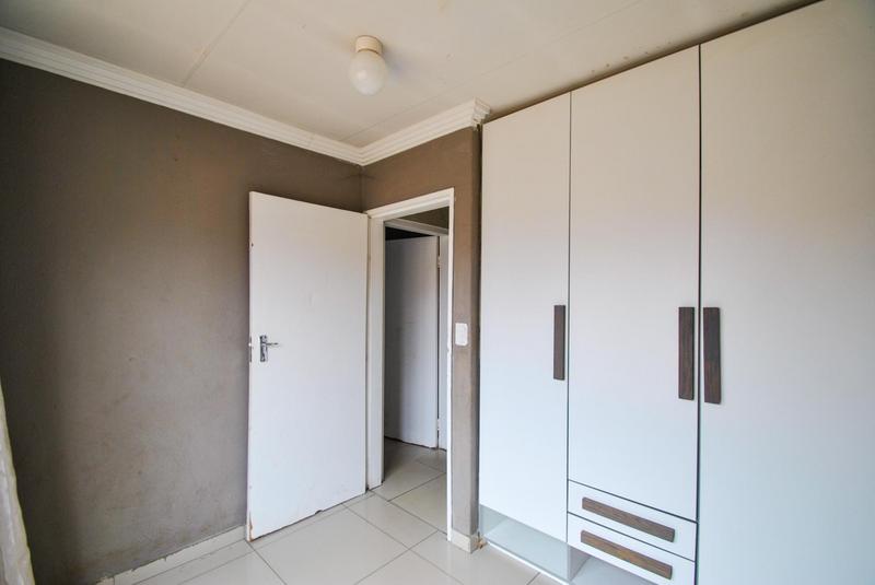 3 Bedroom Property for Sale in Protea Glen Gauteng