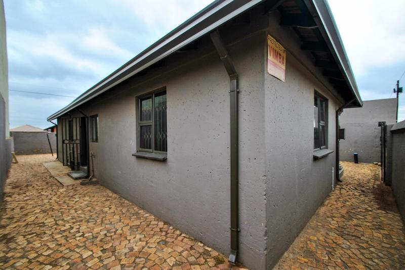 3 Bedroom Property for Sale in Protea Glen Gauteng