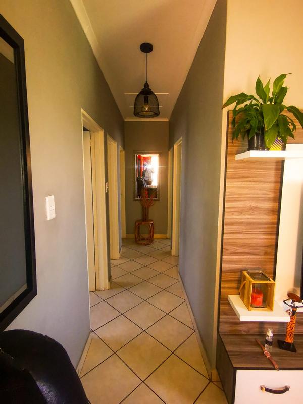 3 Bedroom Property for Sale in Dawn Park Gauteng