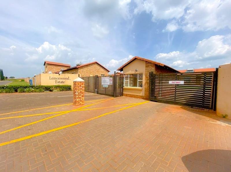 3 Bedroom Property for Sale in Dawn Park Gauteng