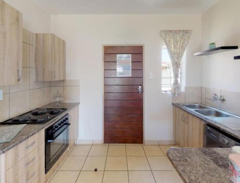 2 Bedroom Property for Sale in Savanna City Gauteng