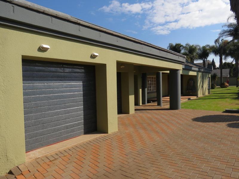 5 Bedroom Property for Sale in Boksburg Gauteng